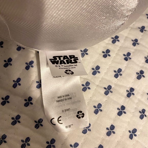 Star Wars R2D2 pillow - Picture 5 of 5